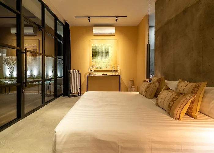 Rouge - Loft Noon Villa *