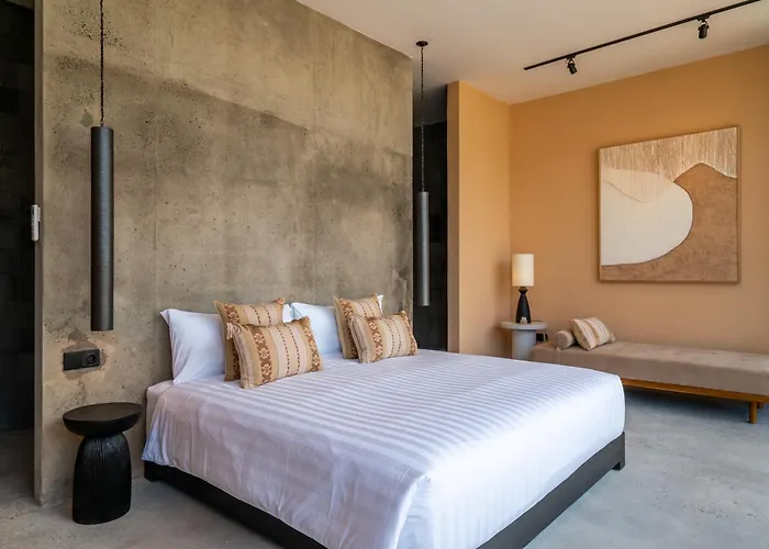 Rouge - Loft Noon Villa